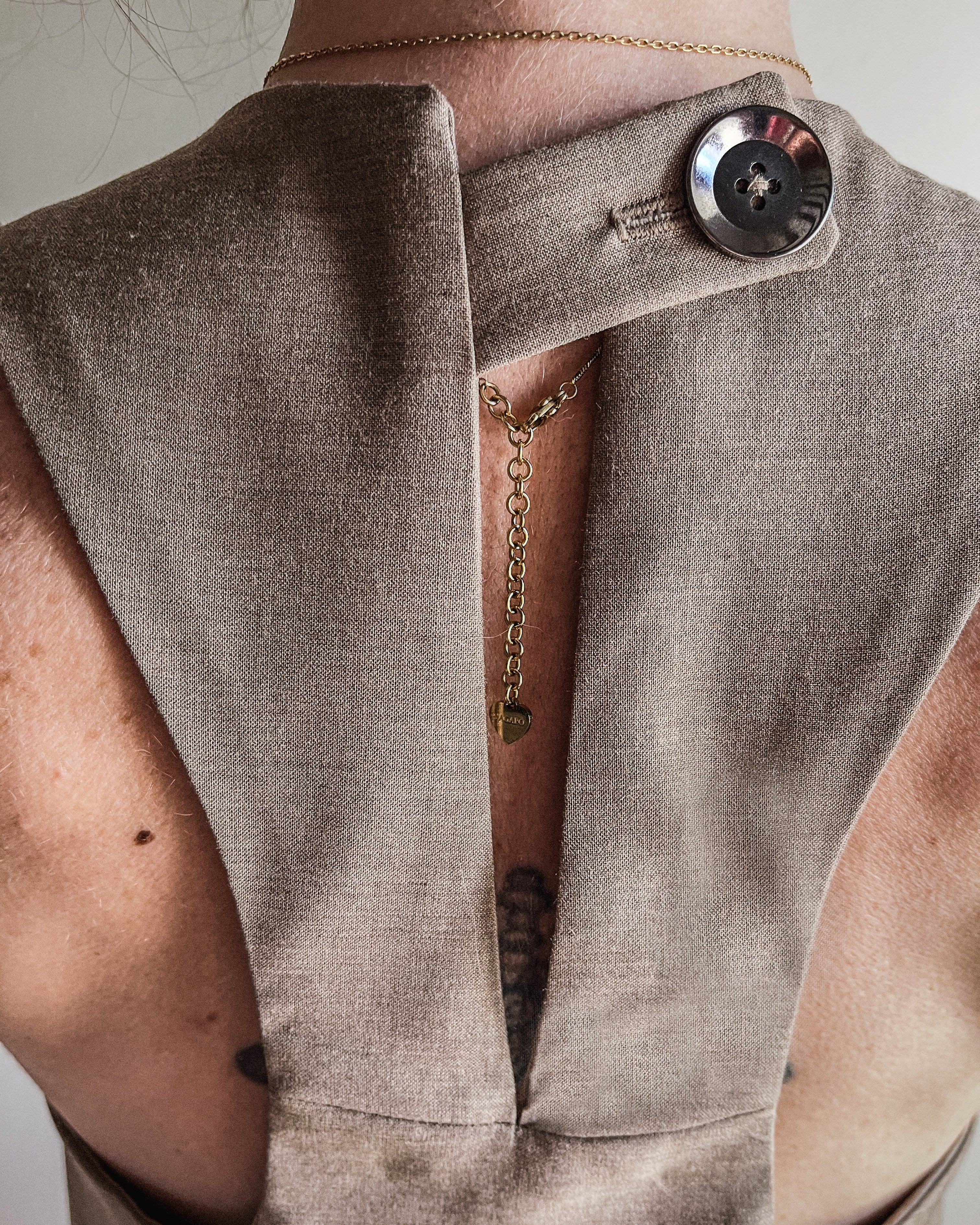 Top halter con fondo a palloncino